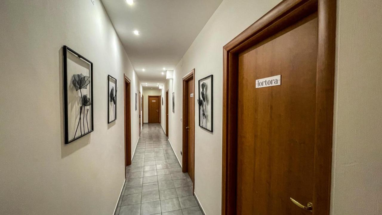 Cinquestanze Ξενοδοχείο Κοσέντζα Εξωτερικό φωτογραφία